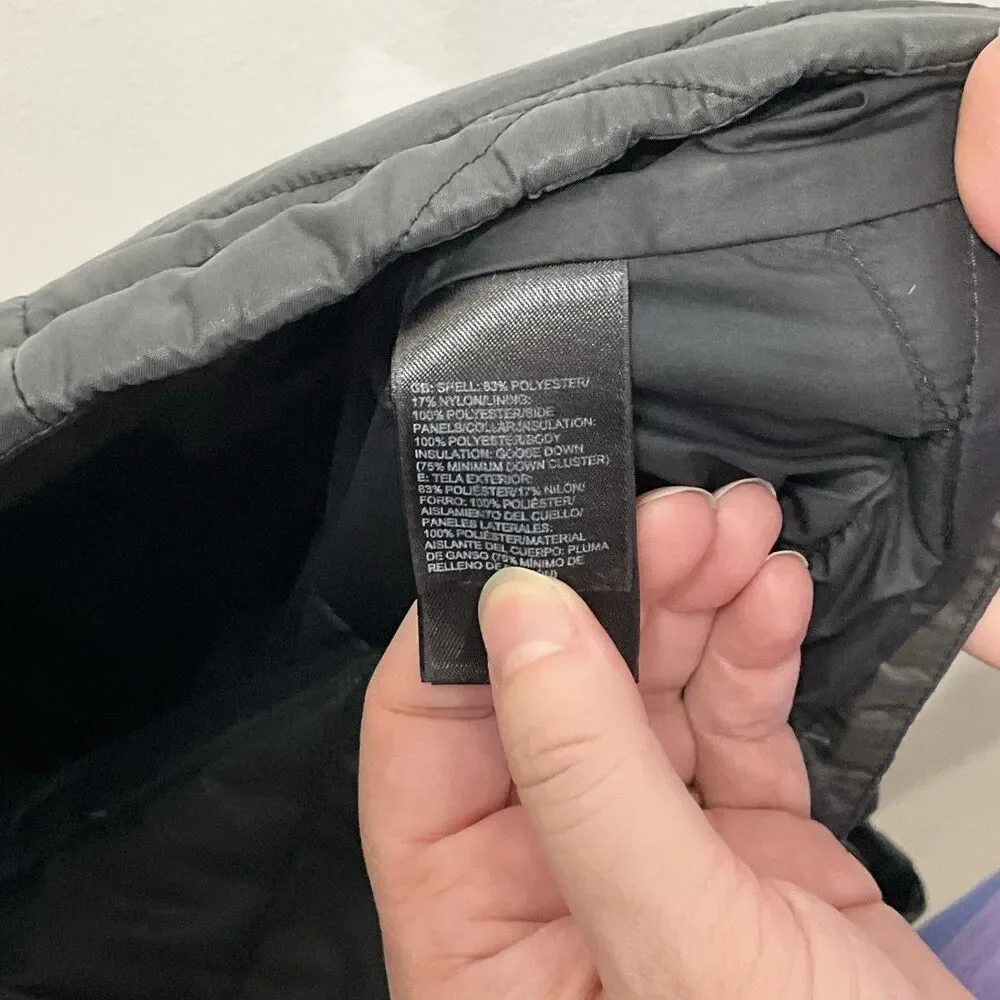 The North Face Women’s 550 Goose Down Vest Puffer Black XS